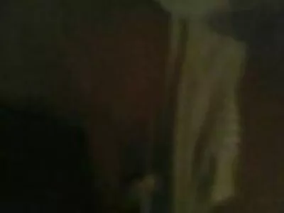 Brunette نوعمر ماڈل Ginebra Bellucci ایک hunky آدمی کی طرف سے fucked ہو جاتا ہے