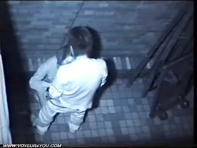 پرجوش لڑکا اپنی سلٹی بہن کارلا کش کے ساتھ دلہن کو دھوکہ دے رہا ہے۔