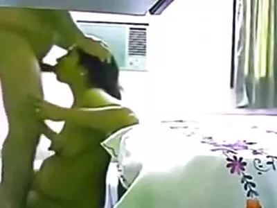 شاندار خواتین کی ایک جوڑی کئی مختلف پوزیشنوں پر اپنے بلاکس کو چودے گی۔