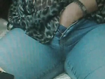 چھوٹی ڈانس لڑکی چودائی کے بعد حیرت انگیز چہرے کا سہارا حاصل کرتی ہے۔