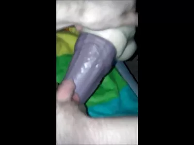 خوبصورت فحش سٹڈ ریان ڈرلر نے اپنی خوش کن عورت کو چود لیا۔